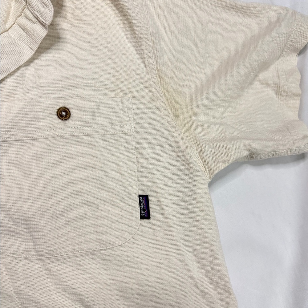 Patagonia Men's Cream Button Down Shirt - Picture 3 of 6
